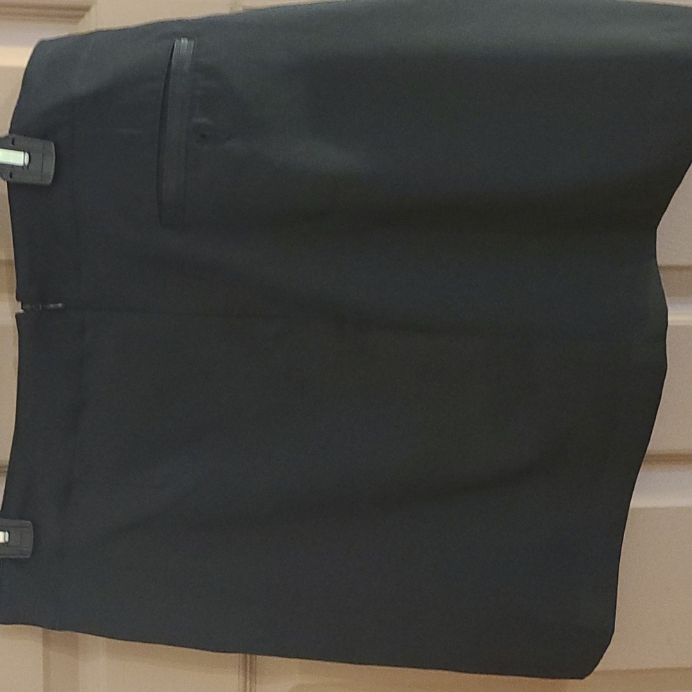 Lady hagen black golf skirt.